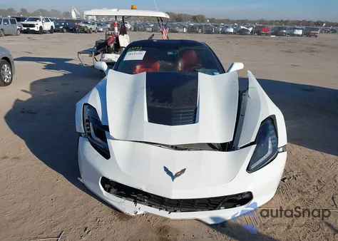 2014 Chevrolet Corvette Stingray Z51 z USA, uszkodzony, nr VIN 1G1YM2D70E5105490